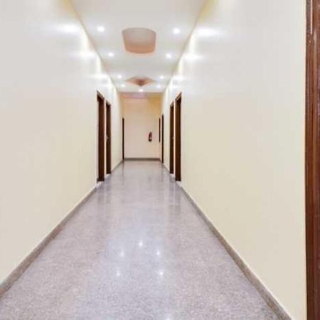 Hotel O Jas Inn Near Star Mall Гургаон Екстериор снимка
